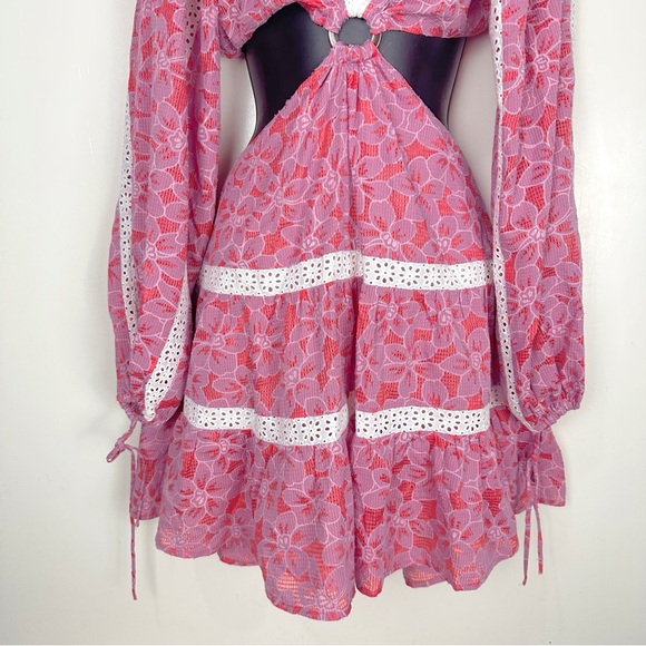 Tularosa Celina Mini Dress  Whip Floral V Neck Sz S Side Cut Out Romantic - Picture 7 of 14